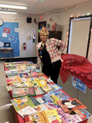 NJEA ACCES supports holiday book giveaway at Trenton’s Washington School